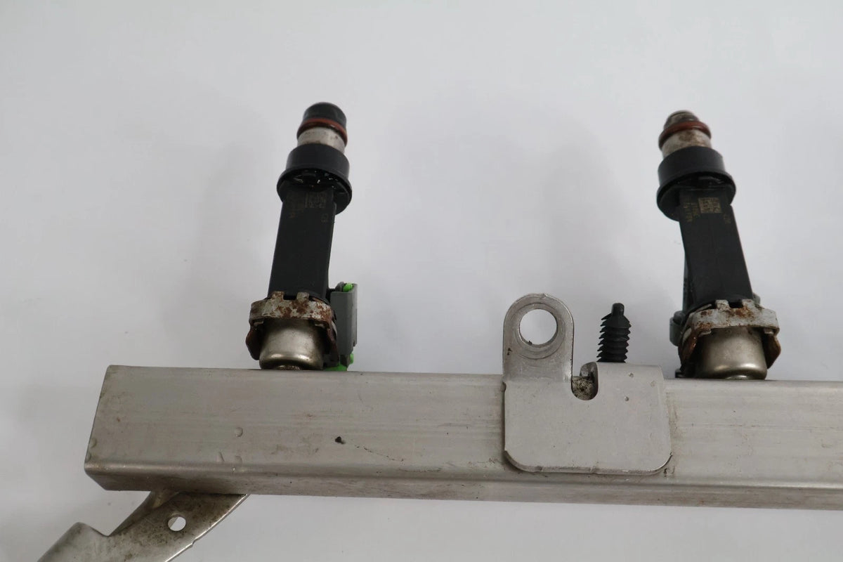 2006-2010 HUMMER H3 3.7L L5 A/T ENGINE FUEL RAIL W/ 5 FUEL INJECTORS HARNESS OEM