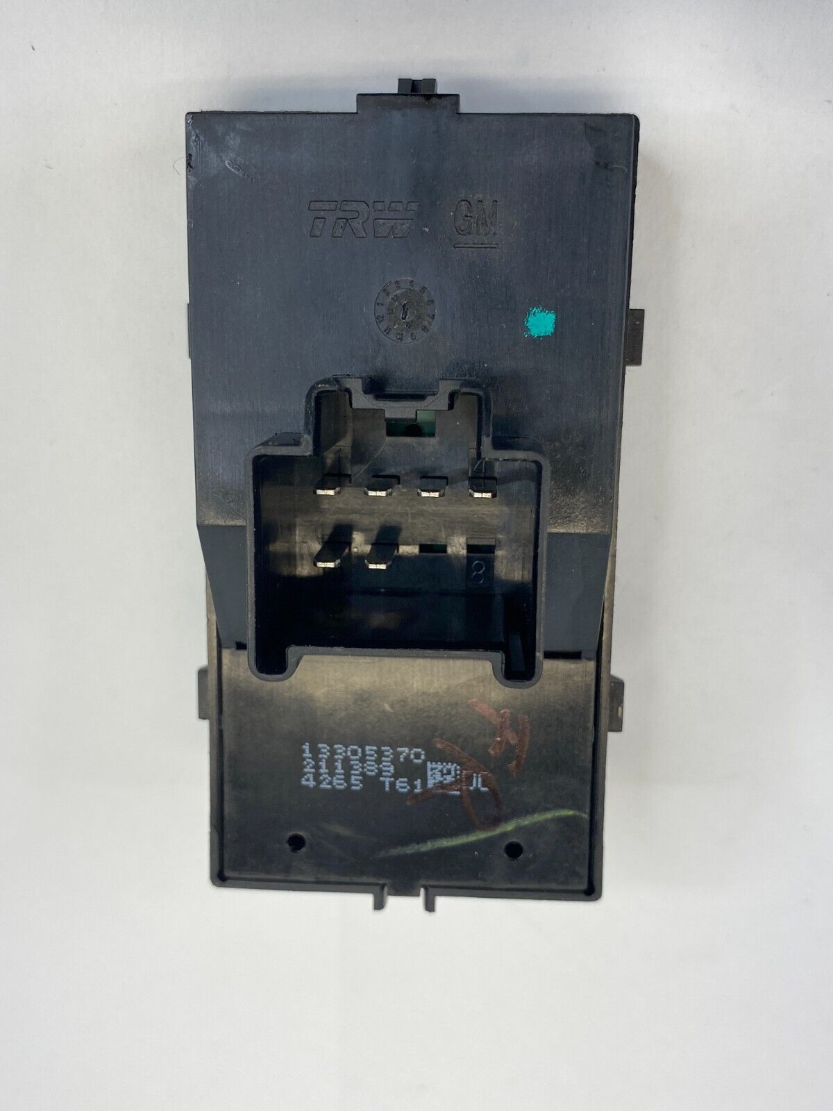 2013-2015 Chevrolet Malibu Front Right Side Door Power Window Switch 13305370