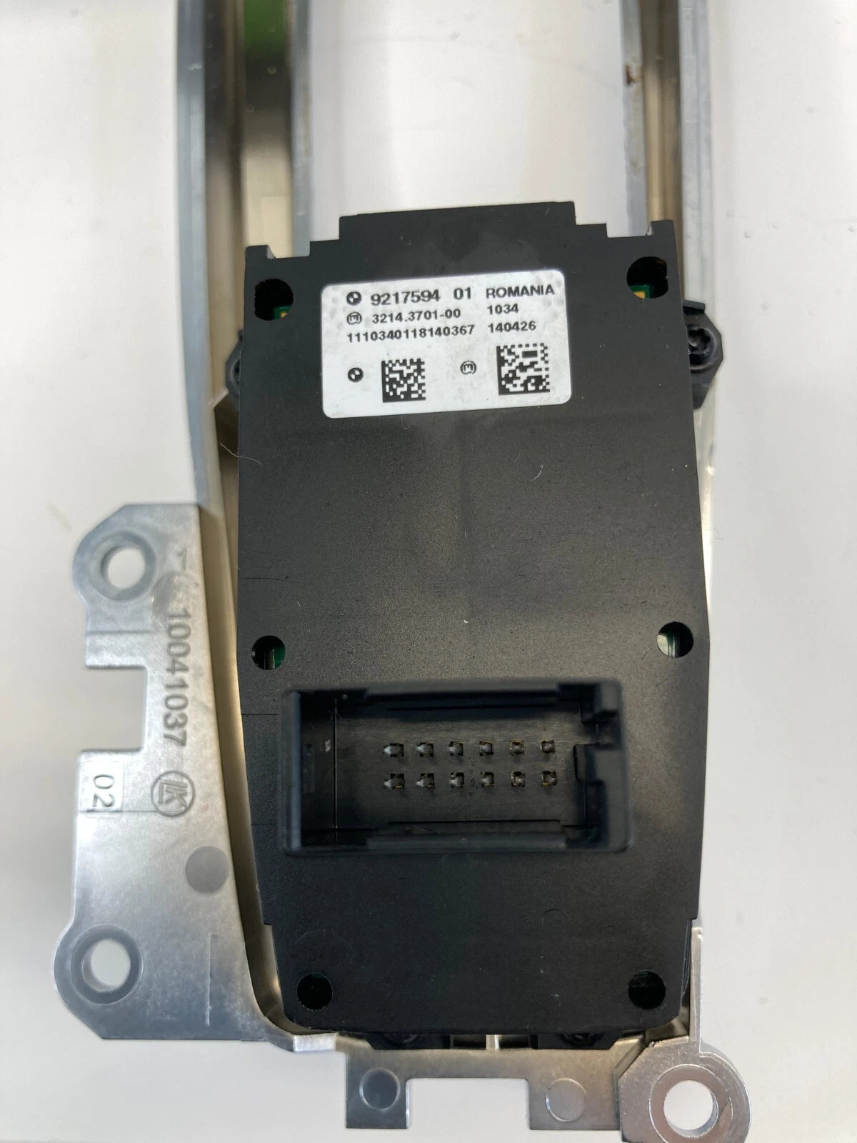 11-17 BMW X3 ELECTRONIC PARKING BRAKE AUTO HOLD SWITCH WITH BEZEL OEM 9217594