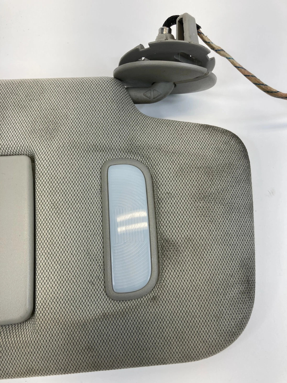 2010-2017 CHEVROLET EQUINOX RIGHT PASSENGER SIDE SUNVISOR SUN VISOR CLOTH OEM