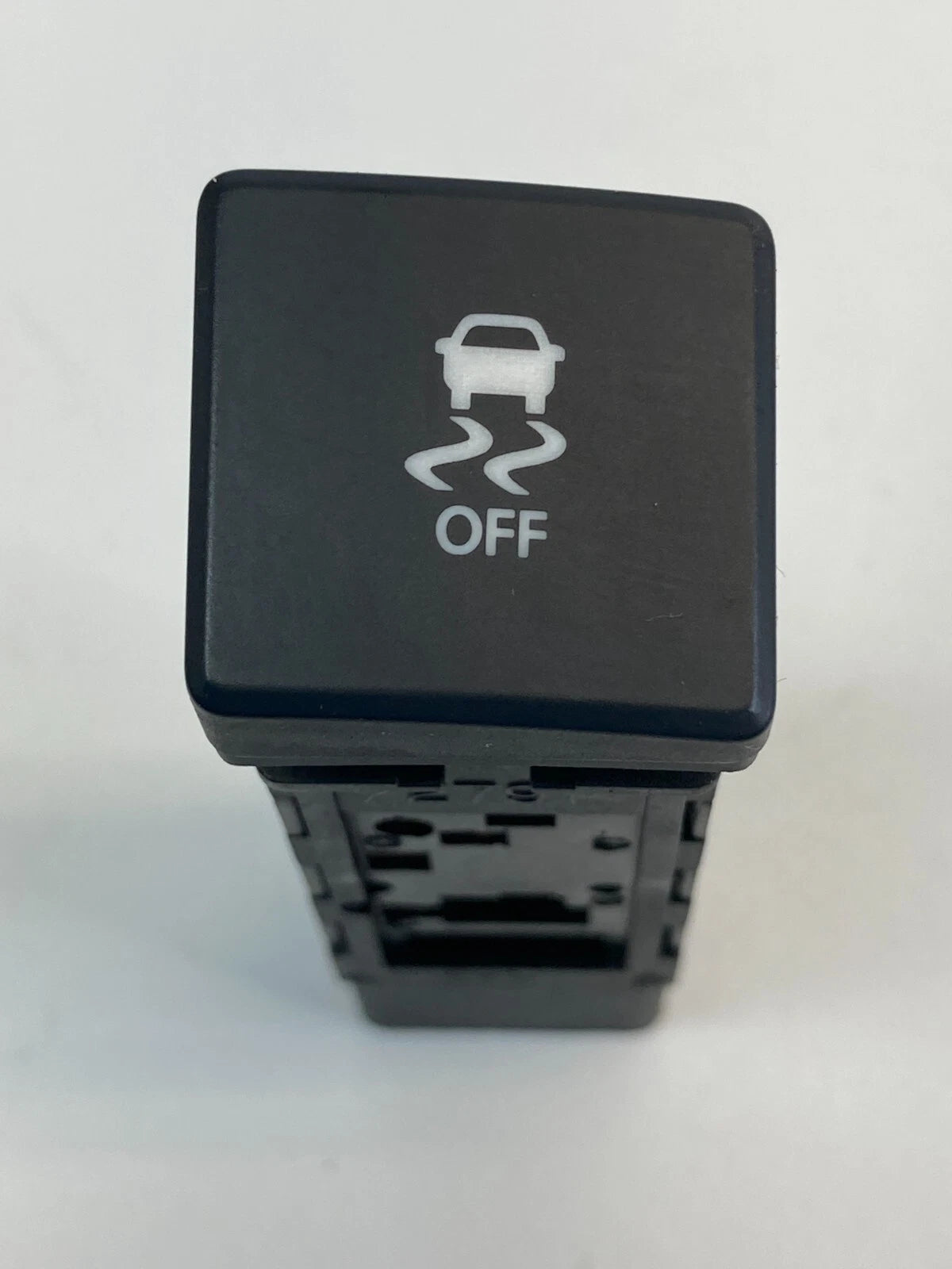 2010 2011 2012 2013 KIA SOUL TRACTION TRACT CONTROL SWITCH BUTTON 621W05010 OEM