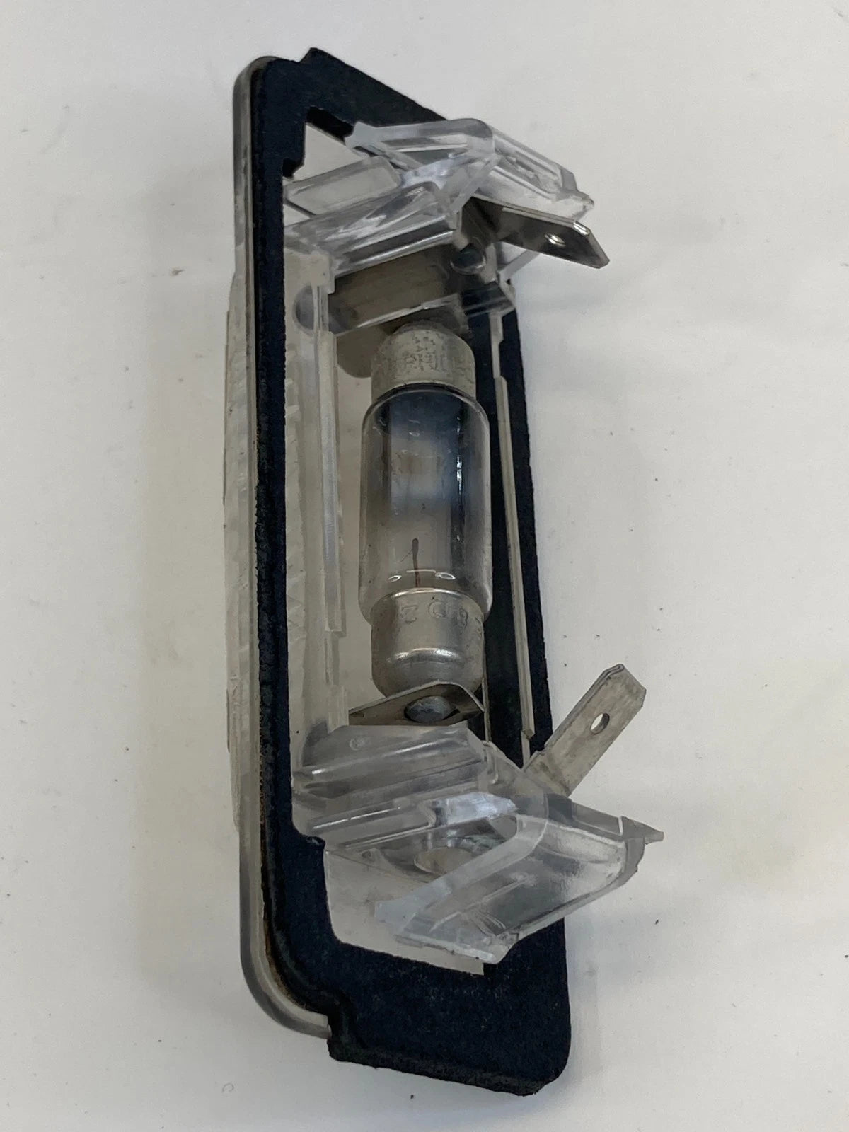 98-02 MERCEDES-BENZ E430 REAR TRUNK LICENSE PLATE LIGHT LAMP 210-820-03-56 OEM