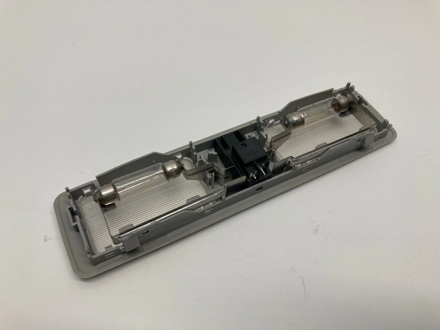 1995-2001 BMW 740iL 00-03 M5 SEDAN OVERHEAD DOME MAP READING LIGHT LAMP OEM