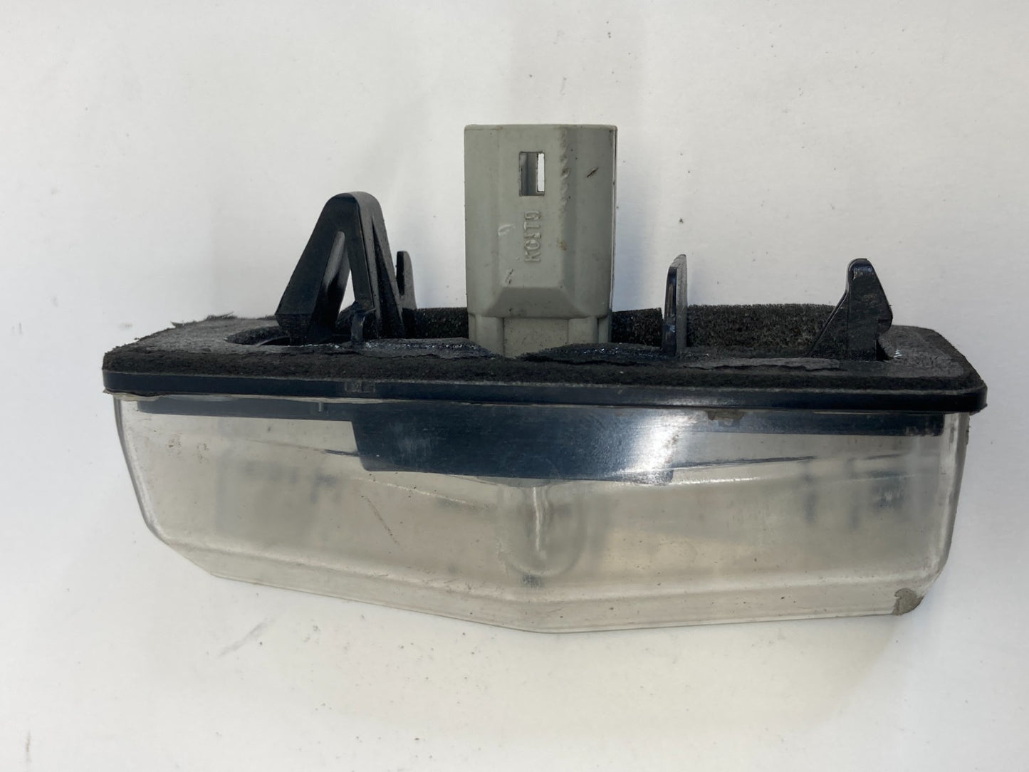 05-16 Scion tC Rear Trunk Lid Left Or Right License Plate Light Lamp Assy OEM