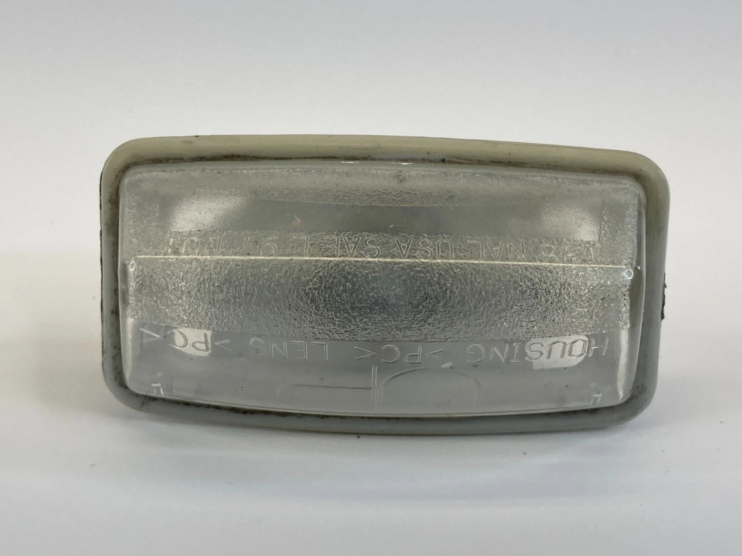 03-08 TOYOTA COROLLA REAR TRUNK LEFT OR RIGHT LICENSE PLATE LIGHT LAMP OEM