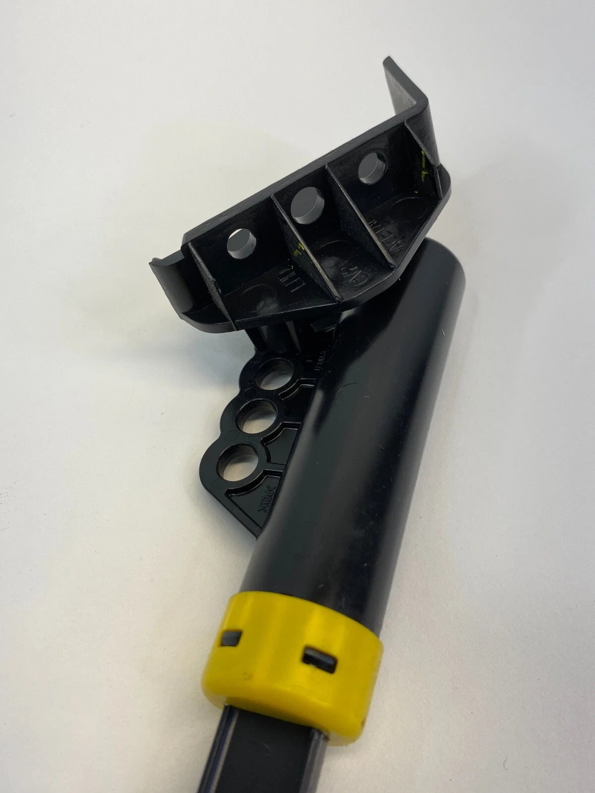 2009 2010 HYUNDAI SONATA SEDAN DASH GLOVE BOX AIR DAMPER SHOCK ABSORBER SUPPORT