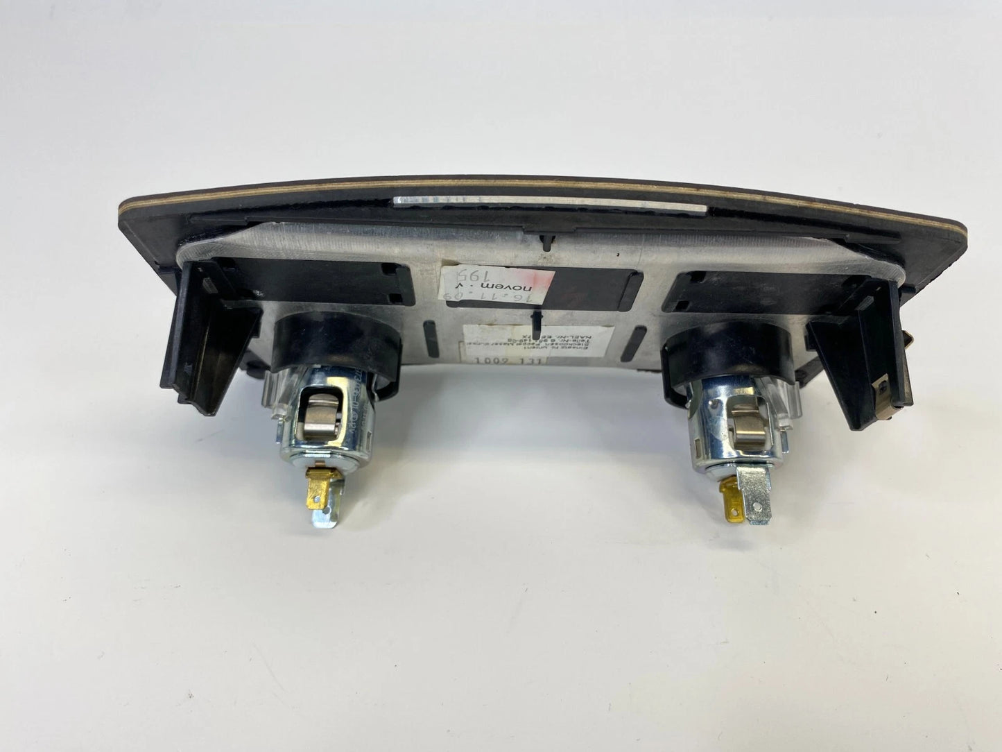 2010 BMW 535I XDRIVE REAR CONSOLE DUAL POWER OUTLET LIGHTER ASSY 695114905 OEM