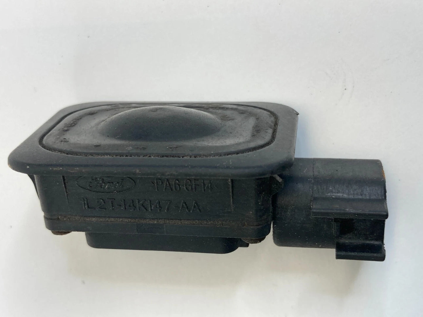 2008-2014 FORD ESCAPE TAILGATE TRUNK LID RELEASE BUTTON SWITCH IL2T-14K147-AA