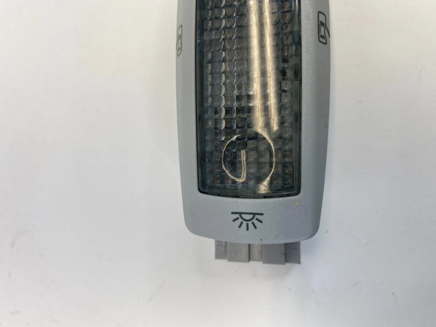 99-05 VW VOLKSWAGEN JETTA INTERIOR REAR DOME MAP LIGHT LAMP 3B0947291 OEM