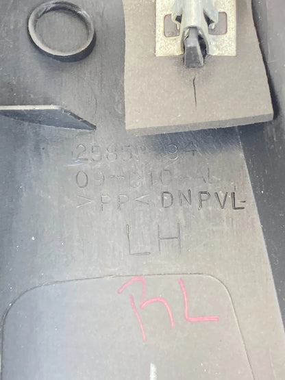 09 10 11 12 CHEVROLET TRAVERSE REAR LEFT DOOR INNER FRAME CORNER BEZEL 25852794
