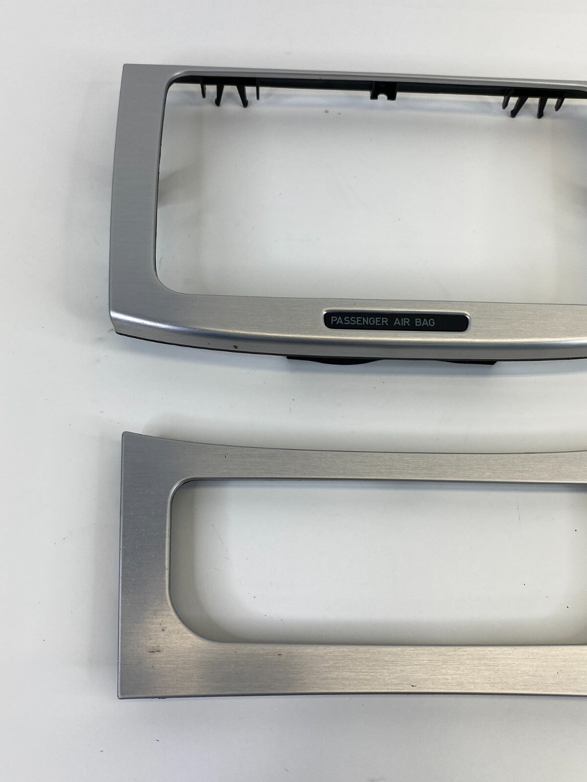 2009-2011 Volkswagen CC Center Dash Radio Panel Trim Cover Bezel Panel Set OEM