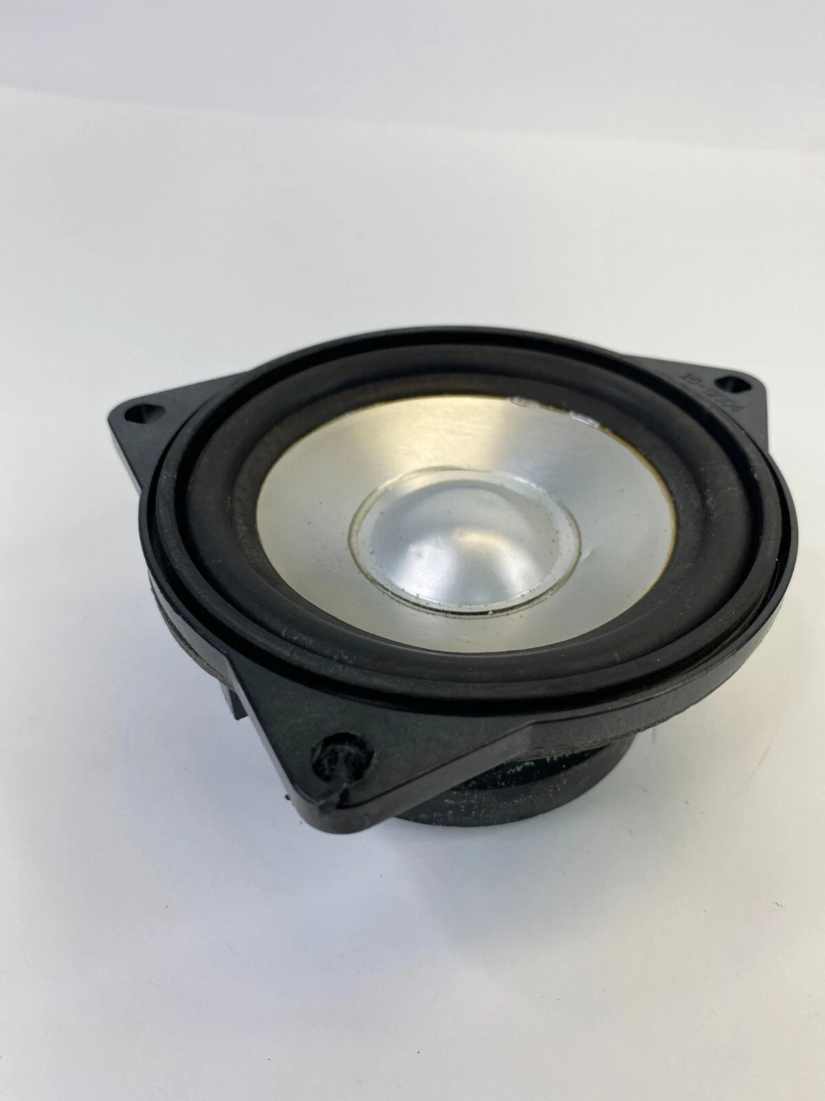 2004-2007 BMW 530I 525I REAR LEFT SIDE DOOR AUDIO SOUND SPEAKER 693090301 OEM