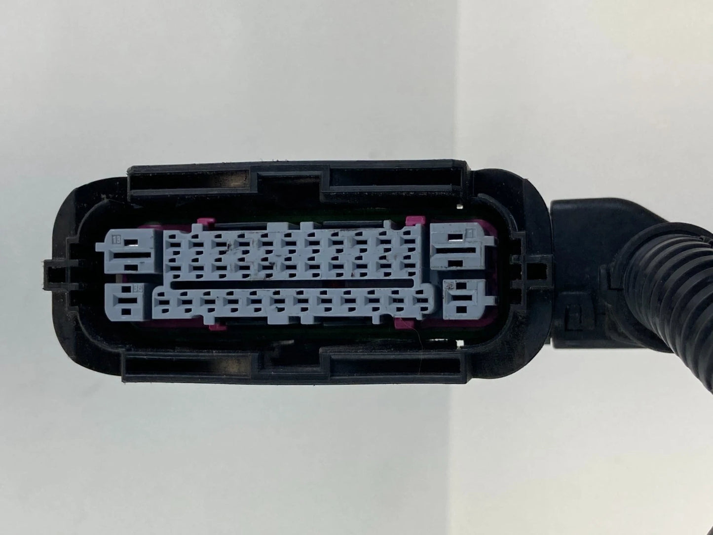 2012-2019 Fiat 500 FWD 1.4L L4 AT ABS Anti Lock Brake Pump Plug Connector Relay