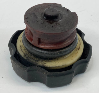 94-05 PONTIAC GRAND AM BUICK CENTURY 3.4L ENGINE OIL FILLER CAP COVER SAE 5W-30