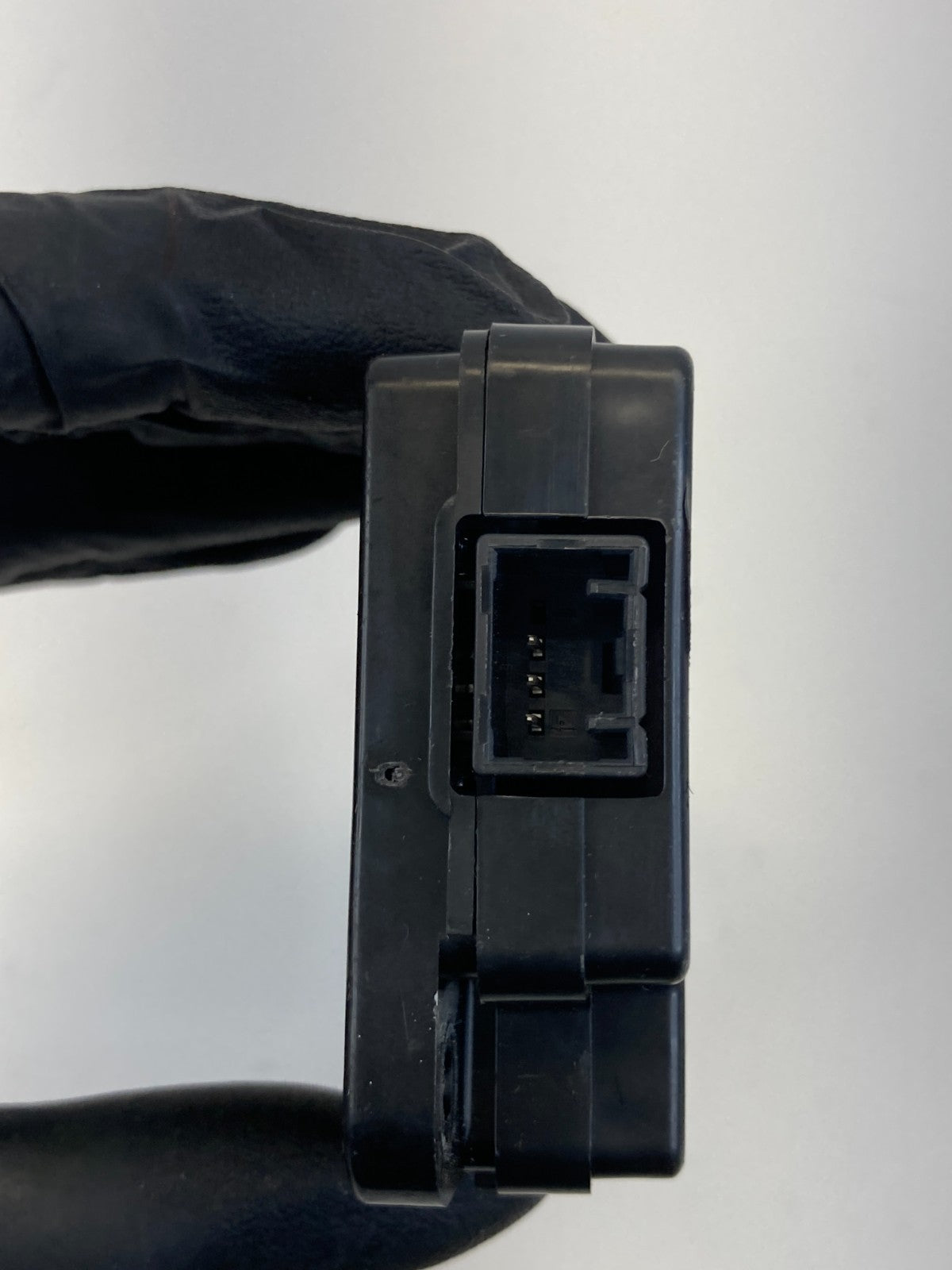 2009-2016 Chrysler Town & Country Compass Control Module Unit 04671918AG