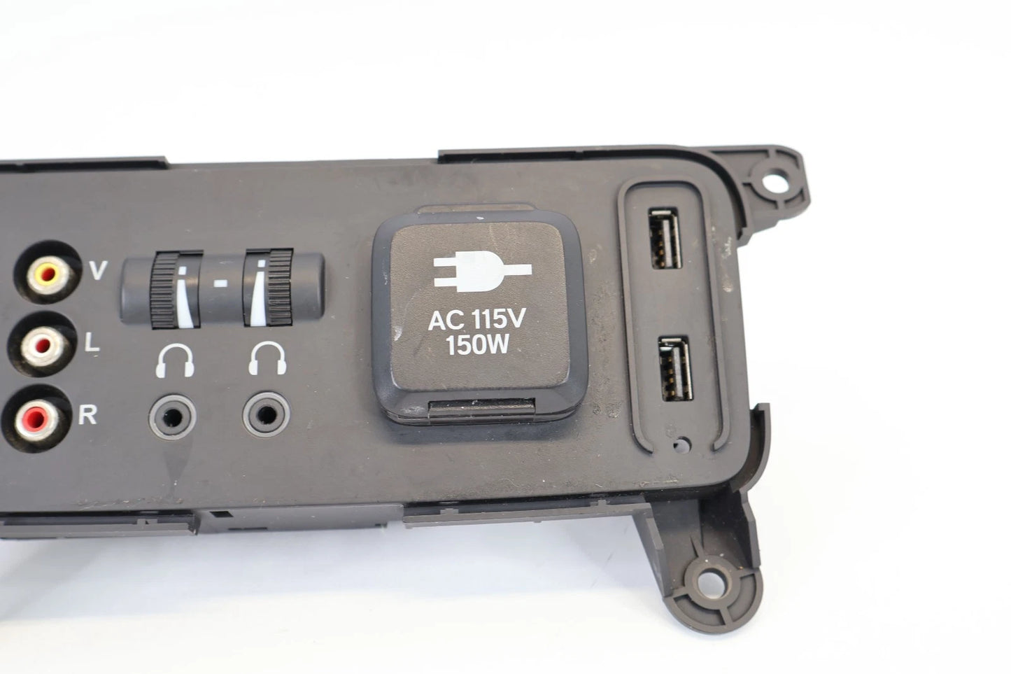 16-18 HONDA PILOT REAR CENTER CONSOLE AUX USB POWER OUTLET MEDIA PORT W HDMI OEM
