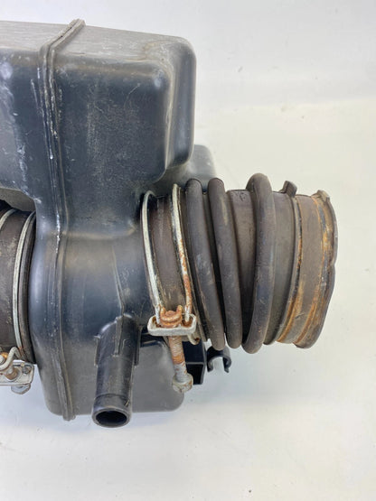 02 03 LEXUS ES300 04-06 ES330 AIR INTAKE RESONATOR BOX DUCT TUBE 17893-20070 OEM