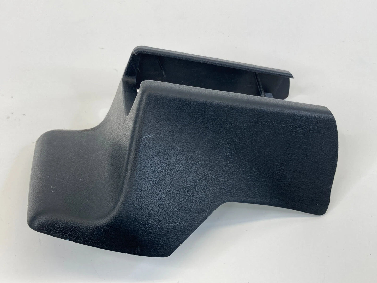 2006-2015 LEXUS IS250 FRONT RIGHT SEAT OUTER TRACK END COVER 72137-53040 OEM