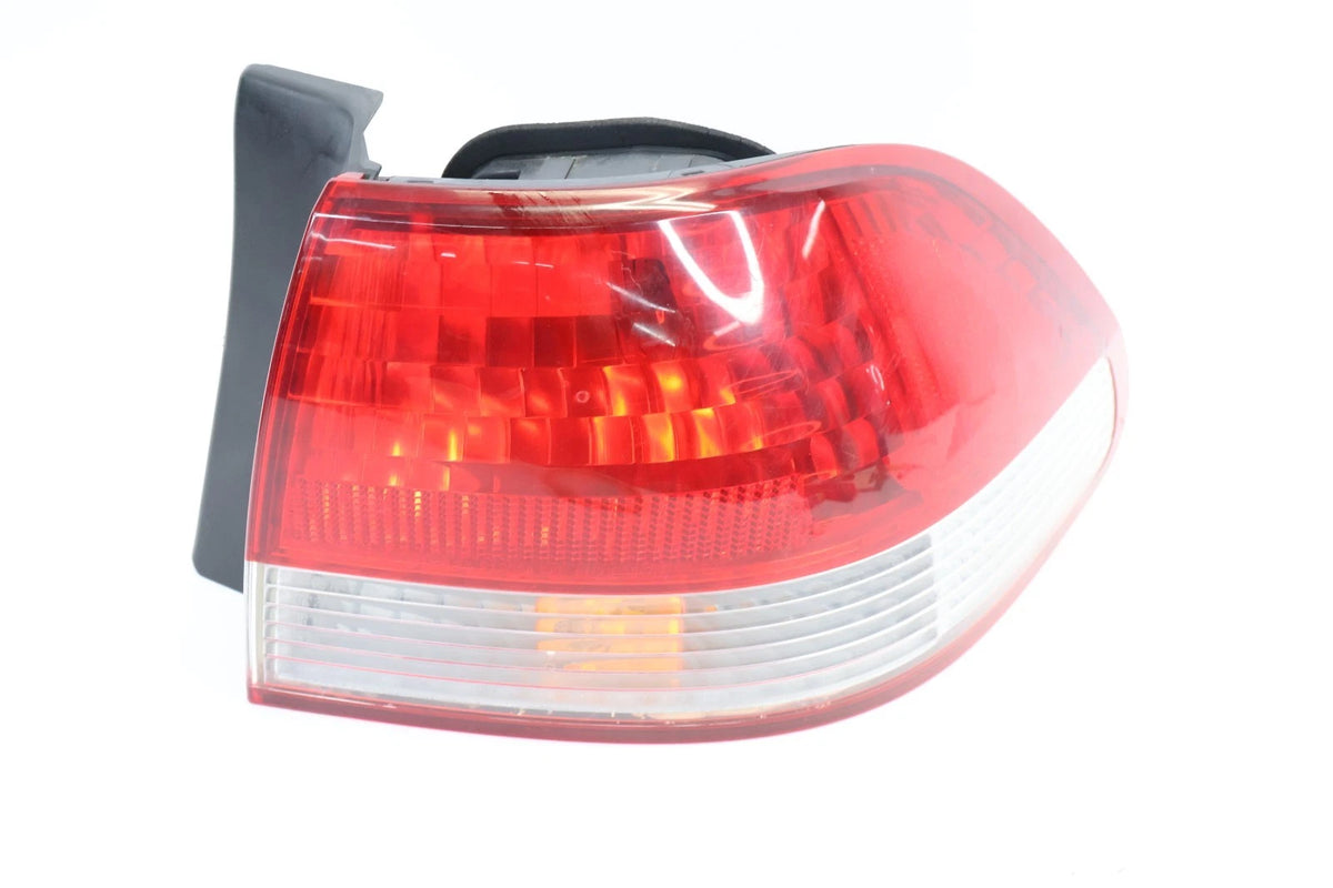 01 02 HONDA ACCORD SEDAN PASSENGER RIGHT TAILLIGHT QUARTER PANEL TAIL LIGHT OEM