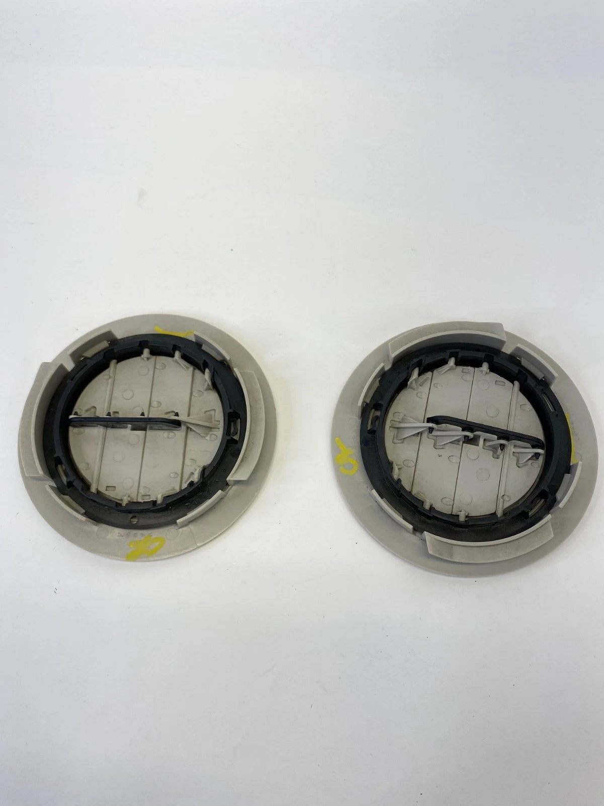 2011-2020 DODGE GRAND CARAVAN REAR ROOF HEADLINER AC AIR VENT DUCT LOUVER OEM