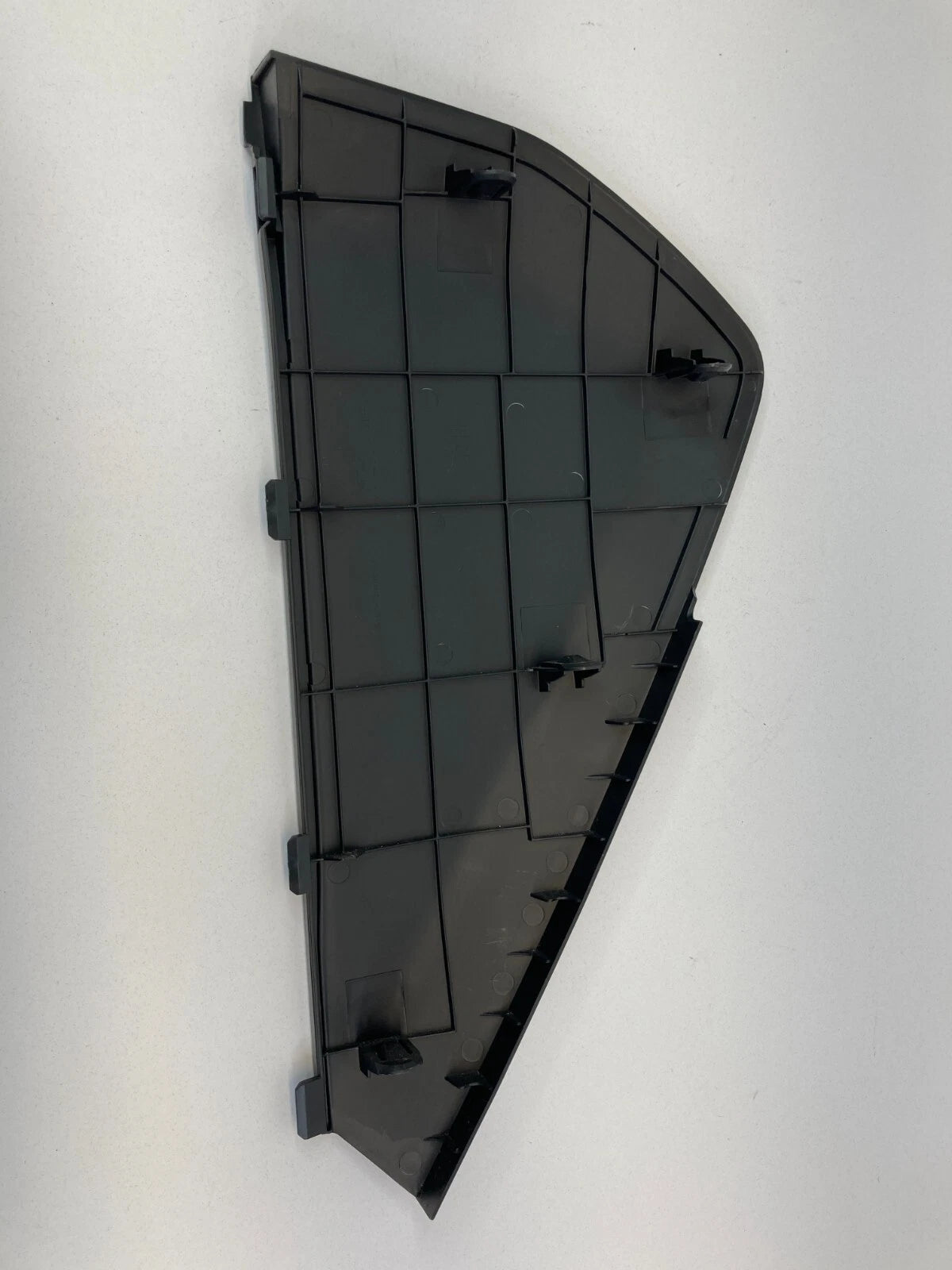 2008-2013 NISSAN ROGUE DASH RIGHT PASSENGER SIDE END CAP COVER 68498-JM00A OEM