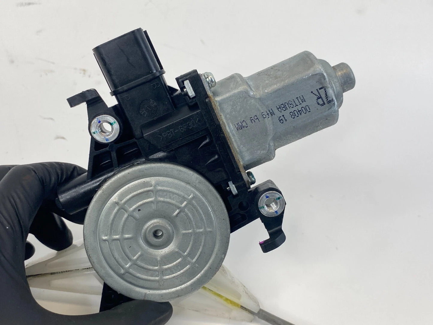 2010-2014 SUBARU LEGACY REAR RIGHT PASSENGER WINDOW REGULATOR WITH MOTOR OEM