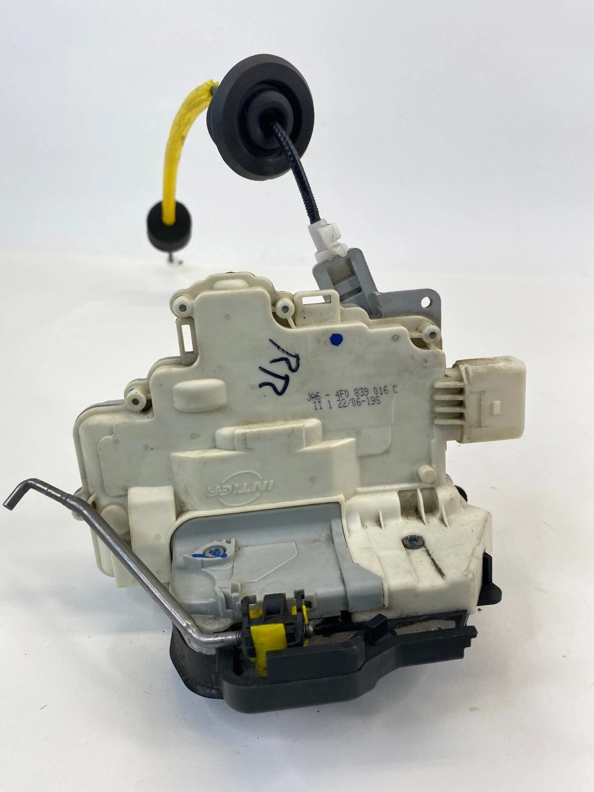 2005-2011 AUDI A6 QUATTRO REAR RIGHT SIDE DOOR LOCK LATCH ACTUATOR 4F0839016C