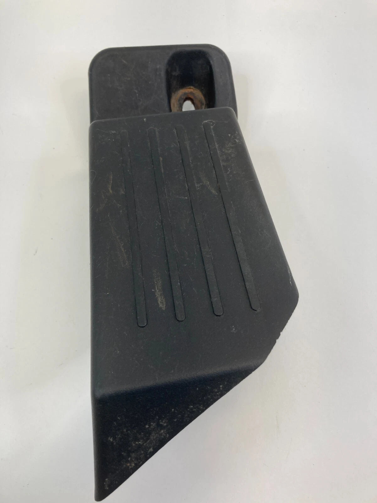 2009-2017 CHEVROLET TRAVERSE DRIVER FLOOR FOOTREST FOOT REST PAD TRIM 25933398