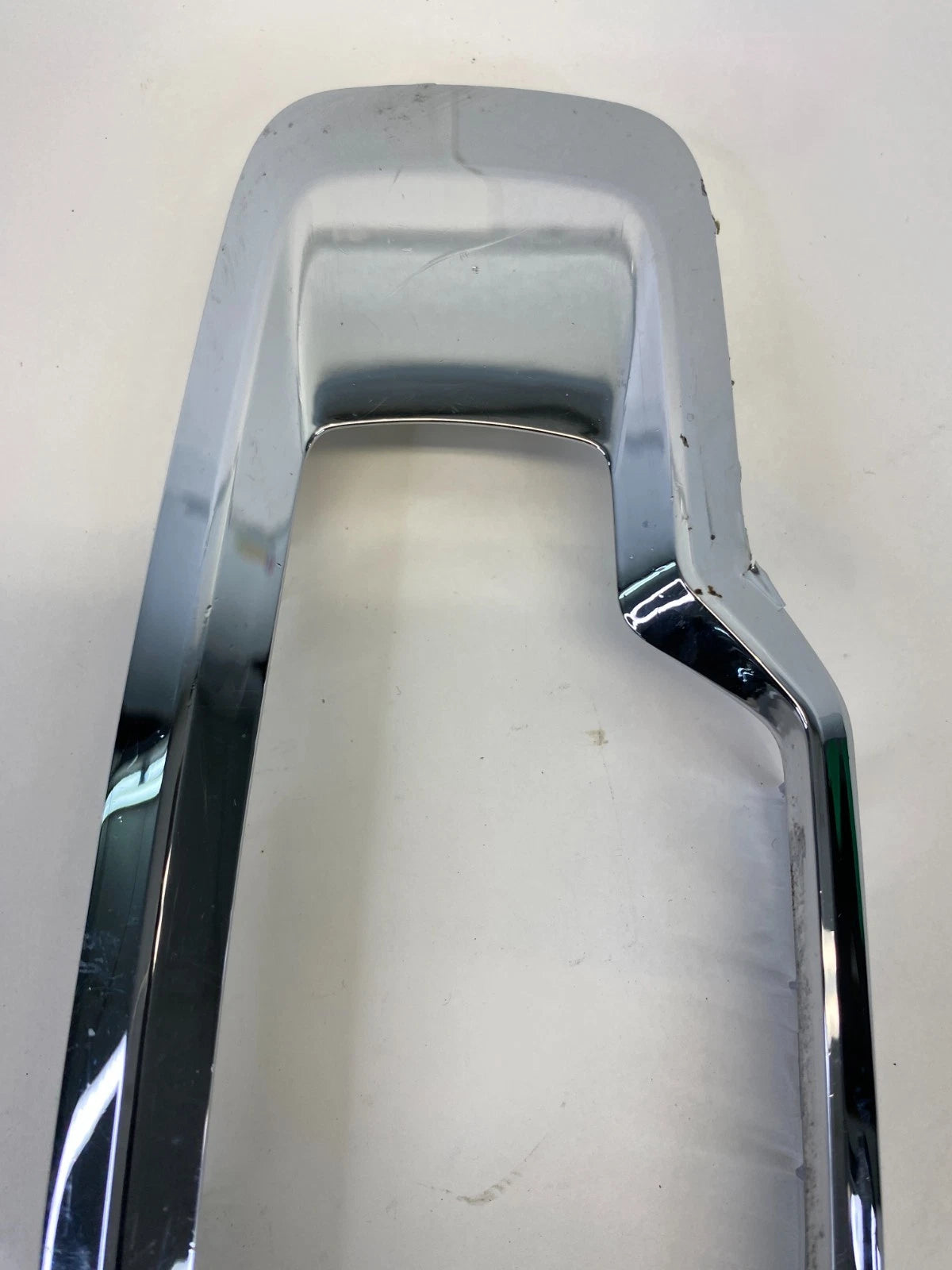 07-17 CHEVY EQUINOX CENTER CONSOLE GEAR SHIFTER BEZEL TRIM CHROME 20885260 OEM