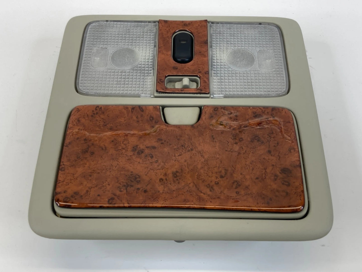 2003-2005 INFINITI G35 FRONT ROOF OVERHEAD CONSOLE DOME LIGHT LAMP OEM