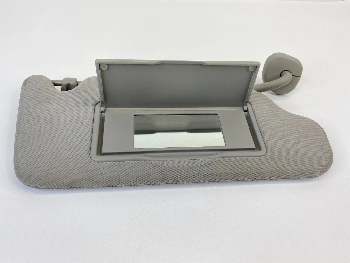 2006-2016 CHEVROLET IMPALA ROOF RIGHT PASSENGER SUNVISOR SUN VISOR SHADE OEM