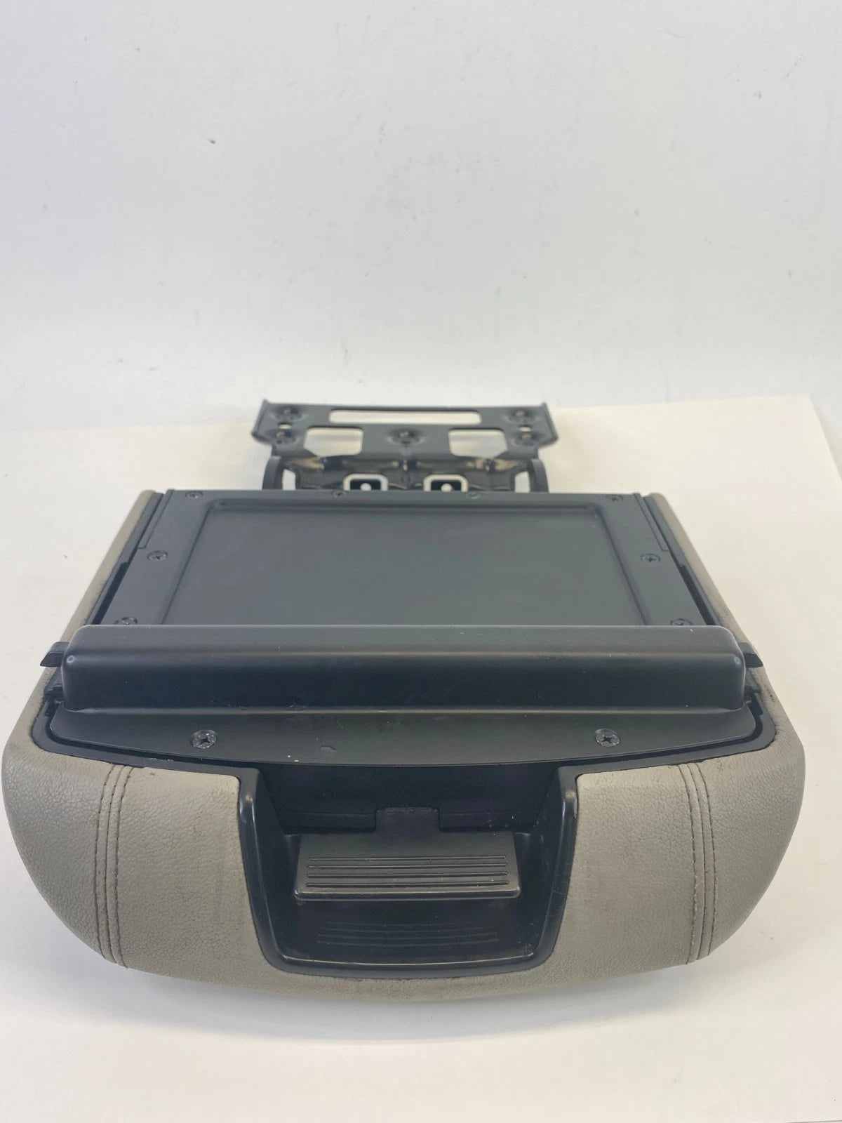 2015-2018 KIA SEDONA CENTER CONSOLE ARMREST ARM REST COMPARTMENT OEM