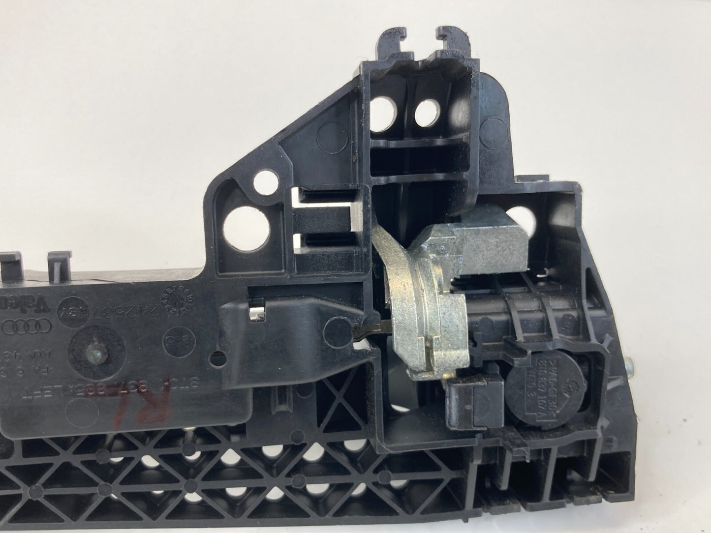 2009-2016 Audi A4 Quattro Rear Left Side Exterior Outside Door Handle 8T0837885