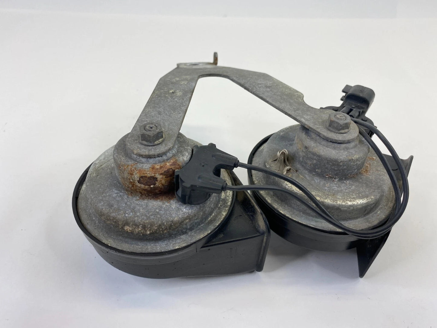 2014-2017 FORD FIESTA HIGH & LOW TONE NOTE SIGNAL HORN SET AM80S-E355306 OEM