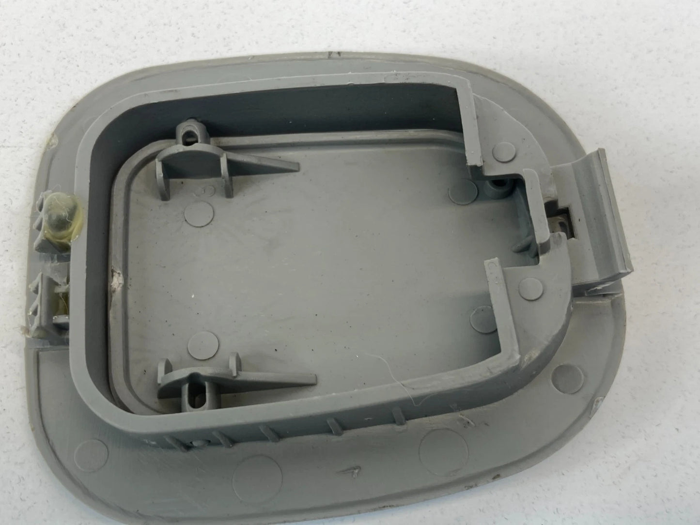 2004-2009 KIA SPECTRA REAR DECK CHILD SEAT ANCHOR HOOK COVER CAP TRIM OEM
