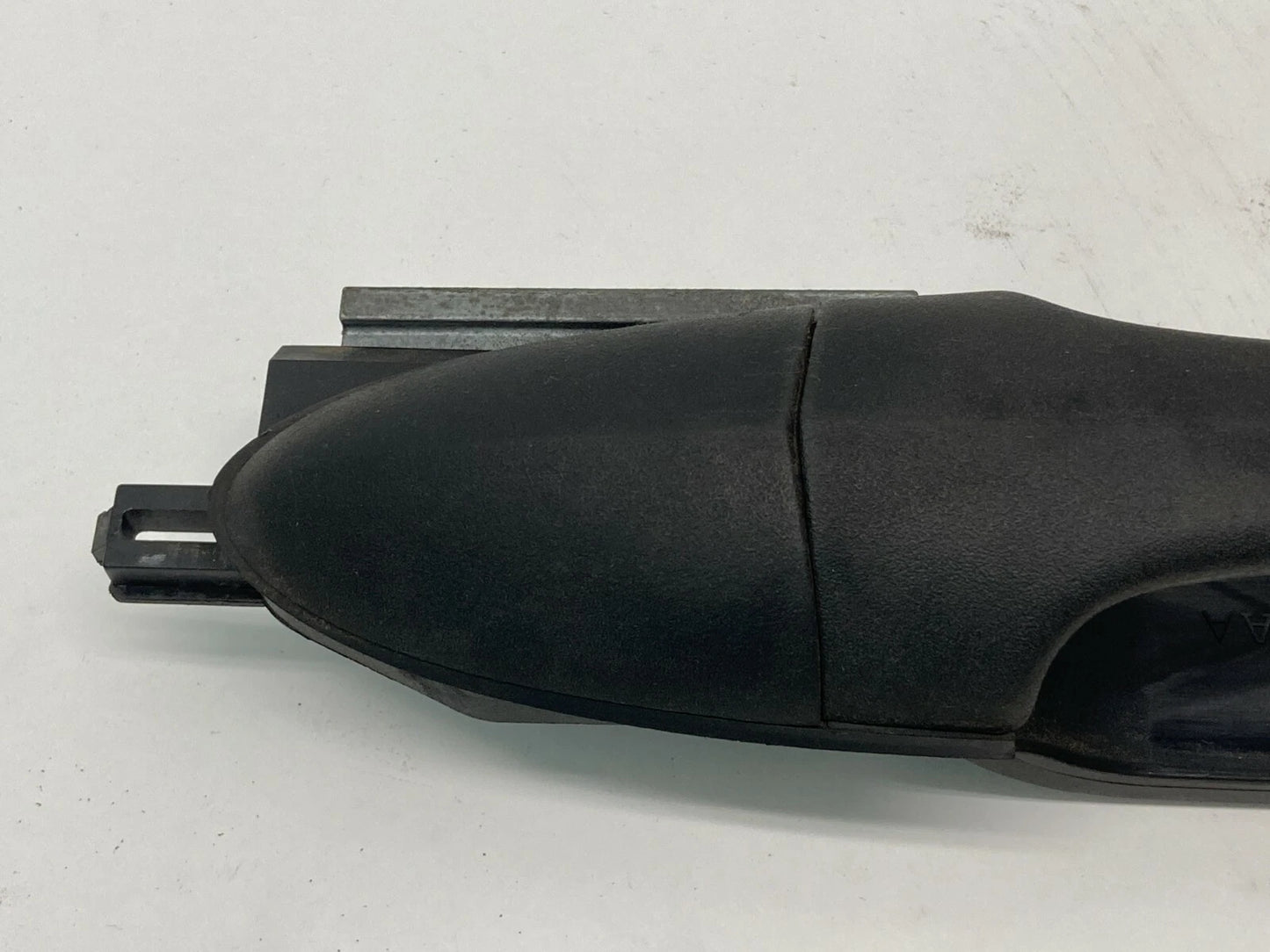 2000-2007 FORD FOCUS REAR RIGHT SIDE OUTSIDE DOOR HANDLE ASSY YS41-A266B22-AA