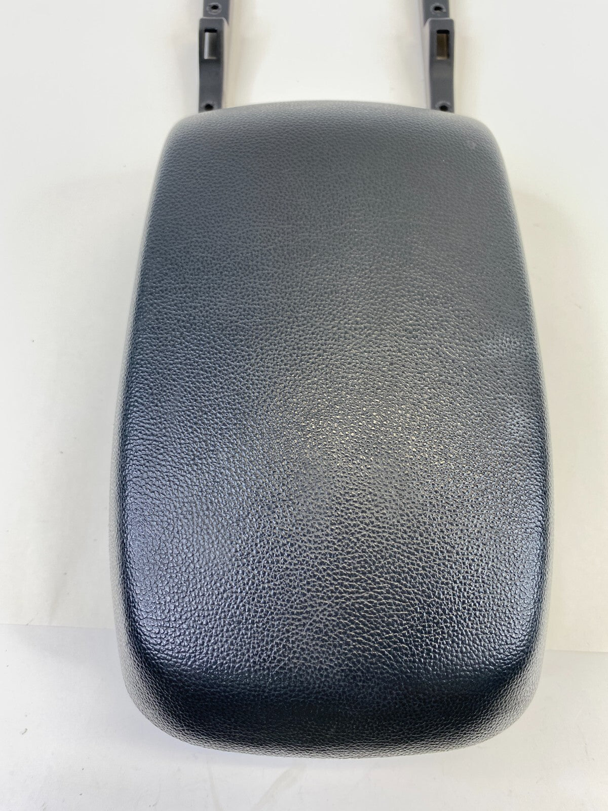 13-17 Hyundai Elantra GT Center Console Arm Rest Lid Cover w/ Sliding Armrest