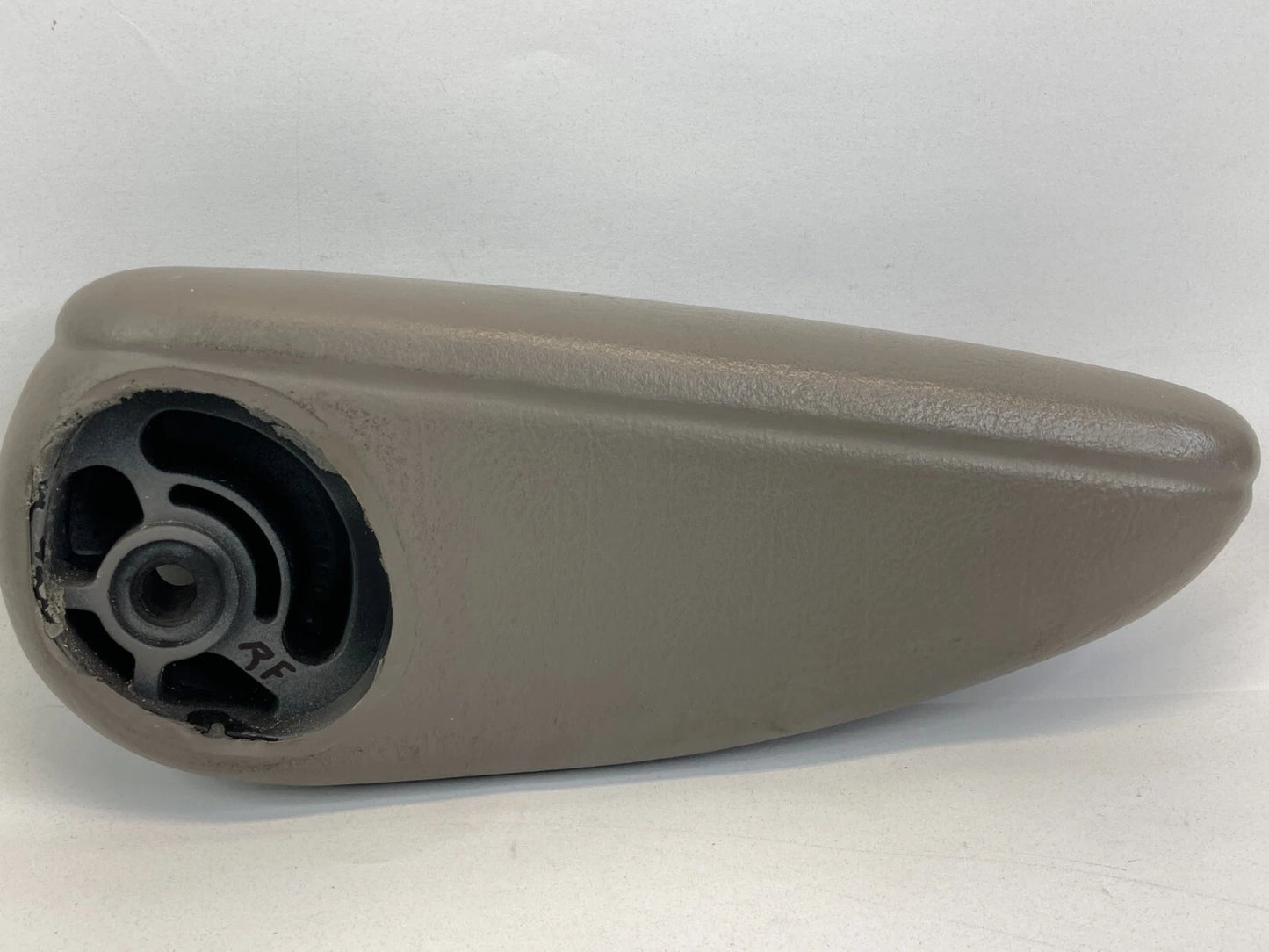 01-03 CHRYSLER TOWN & COUNTRY FRONT PASSENGER SEAT ARMREST FITS HIGH BACK SEAT