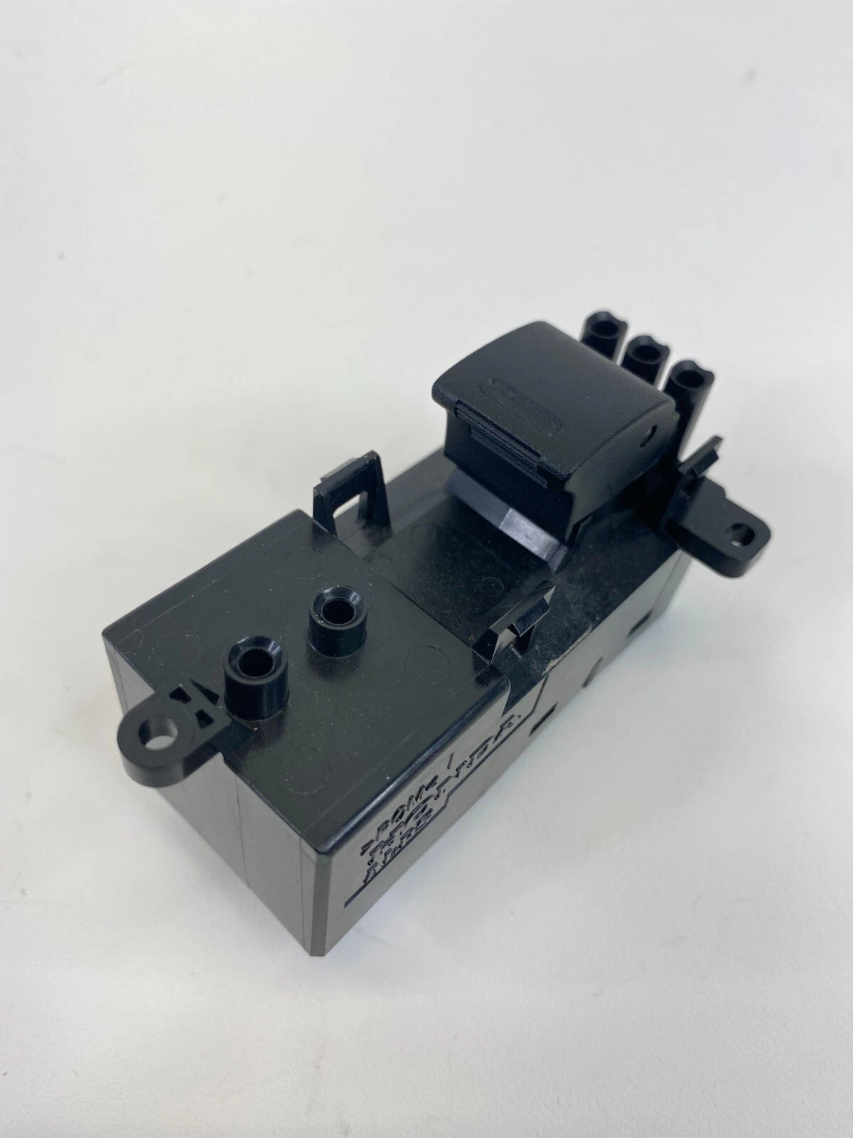 2015-2020 HONDA FIT REAR LEFT SIDE DOOR WINDOW CONTROL SWITCH 35760-T4N-H010