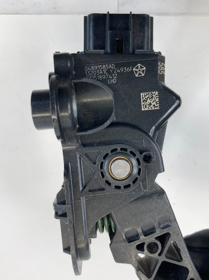 09-20 Dodge Journey 3.6L A/T Gas Pedal Accelerator Travel Sensor 04891585AD OEM