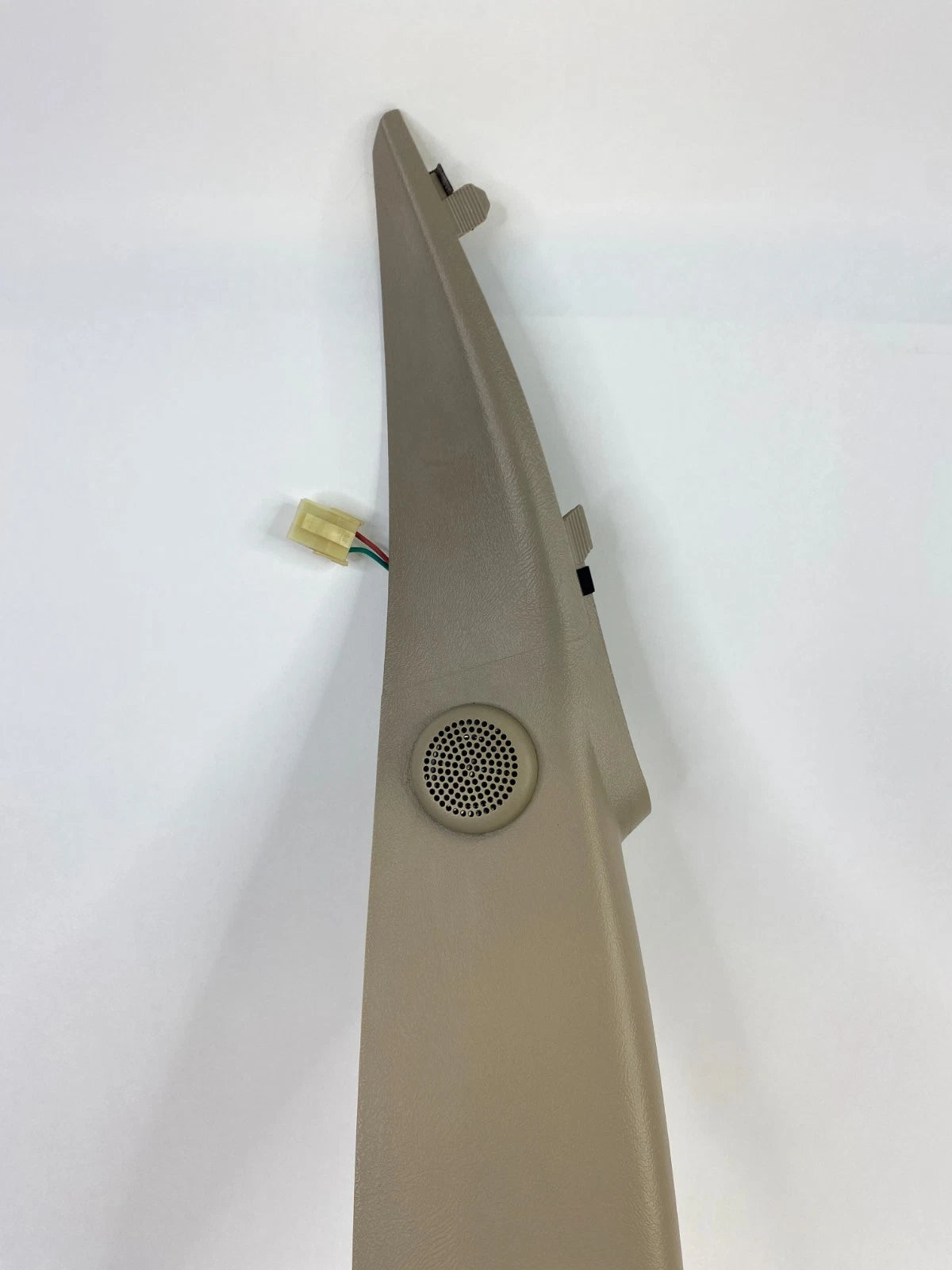 2003-2006 CHEVROLET TAHOE LEFT DRIVER A-PILLAR TRIM BEZEL W/ SPEAKER TWEETER