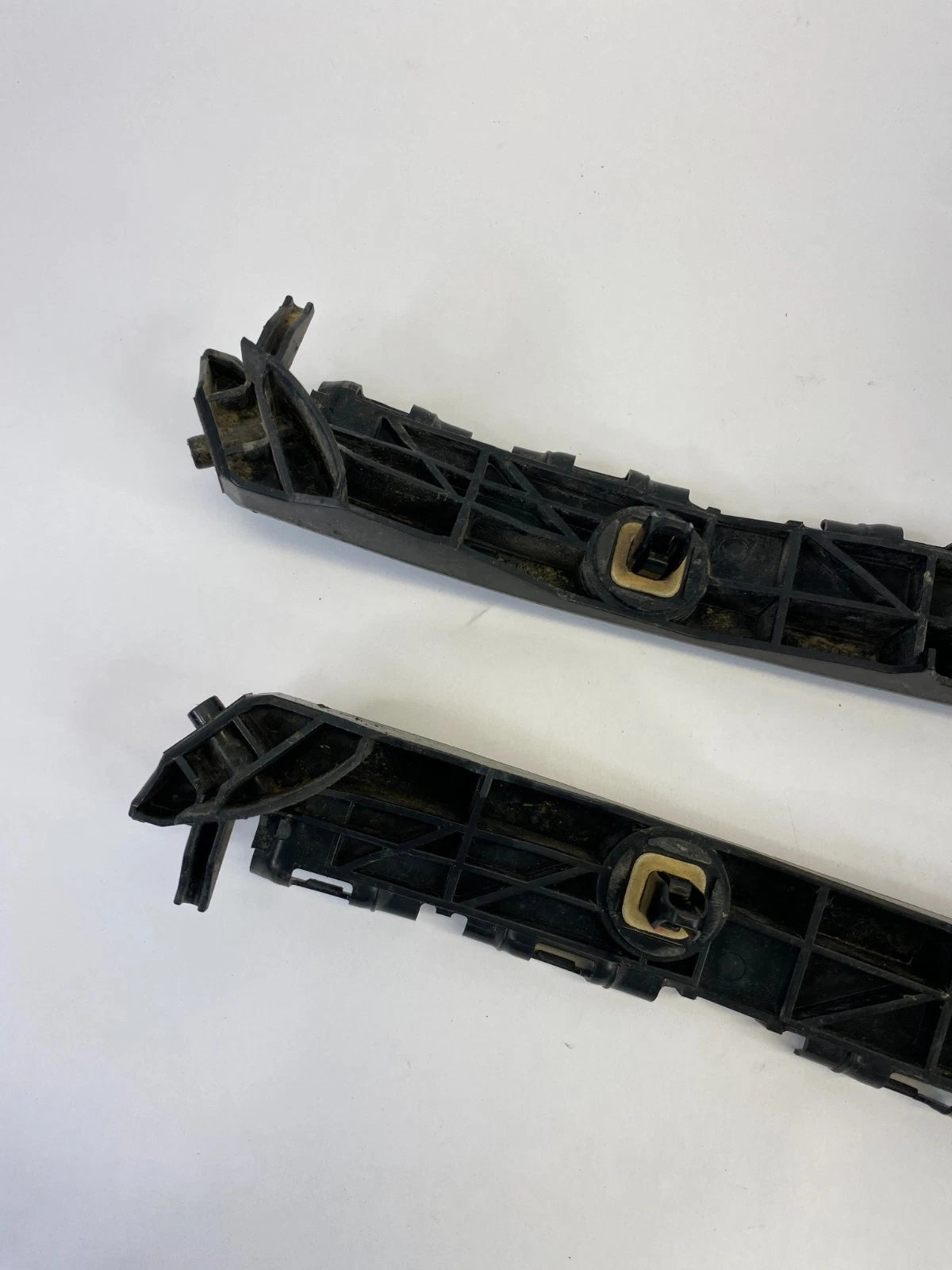 2008-2015 SCION XB REAR BUMPER LEFT & RIGHT SUPPORT BRACKET SET 52576-12180