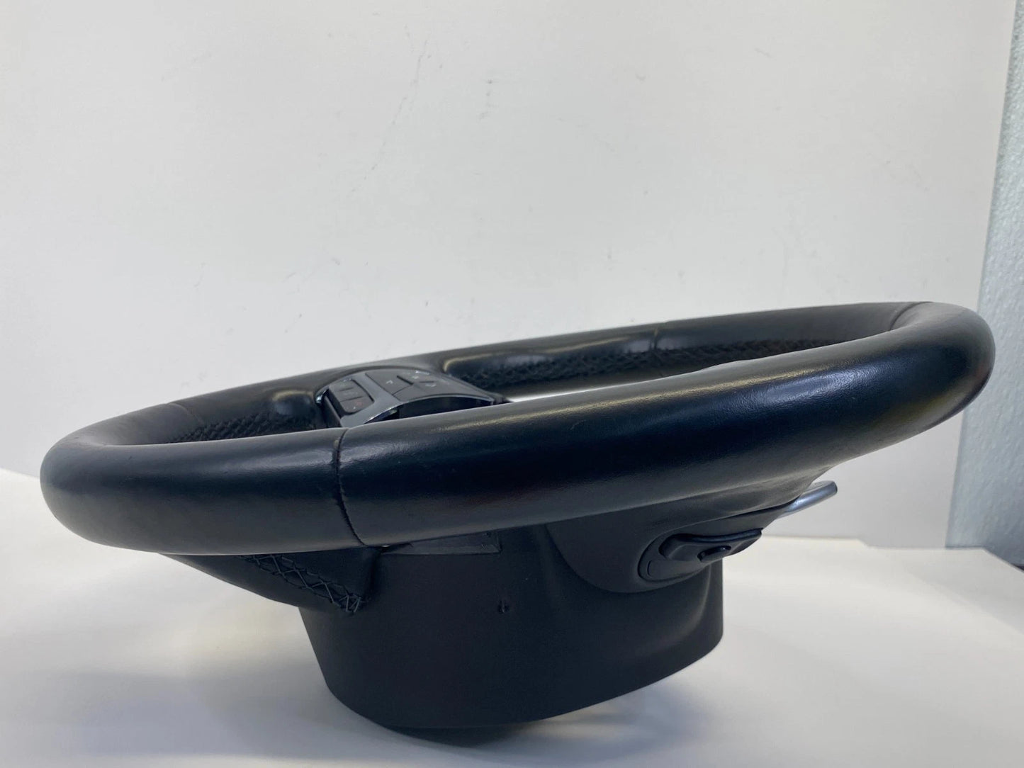 2015-2017 CHRYSLER 200 DRIVER STEERING WHEEL W/CRUISE & AUIDO CONTROL SWITCH
