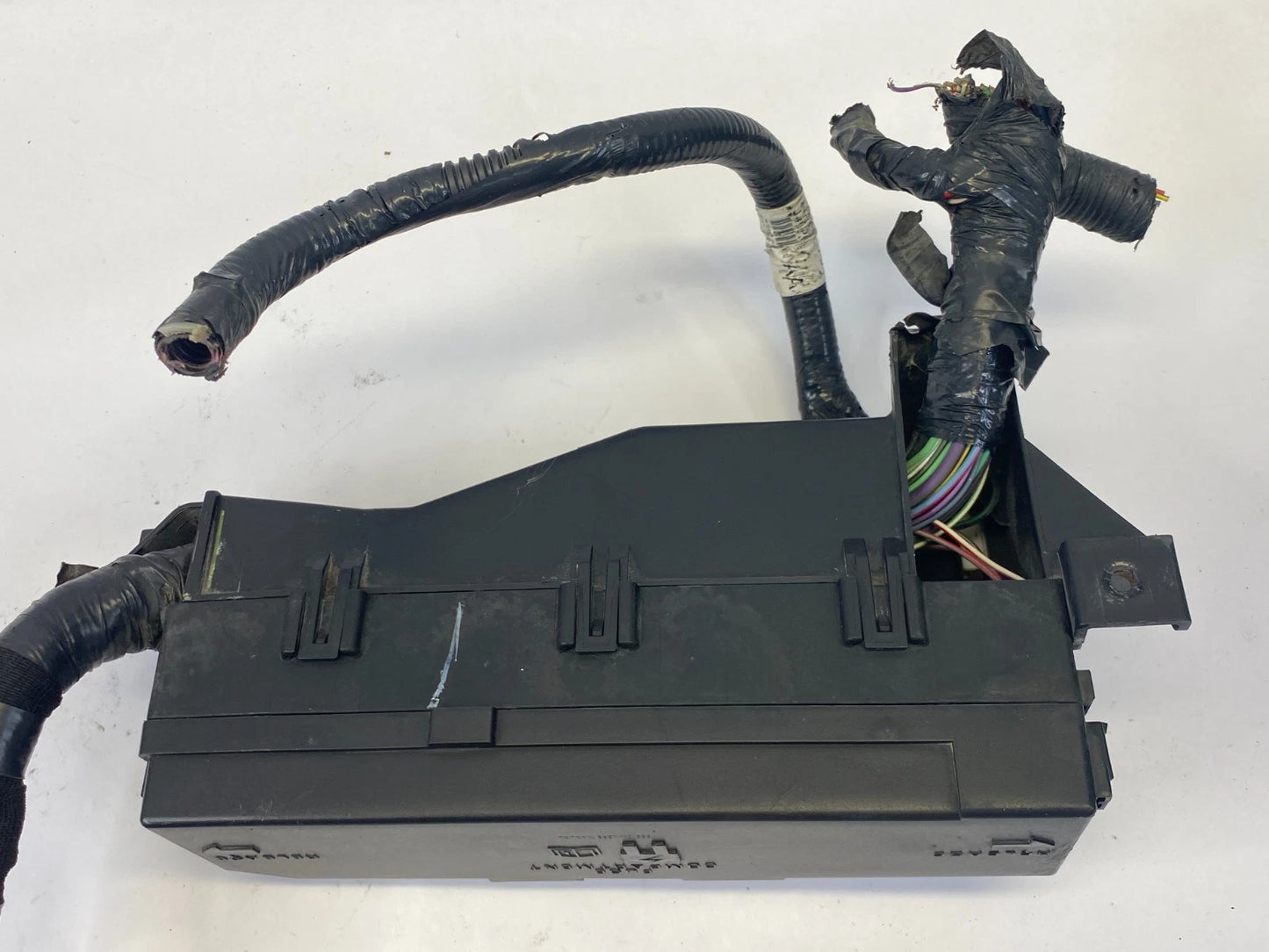 2009-2012 FORD ESCAPE ENGINE FUSE BOX RELAY JUNCTION MODULE OEM 9L8T-14A003-BB