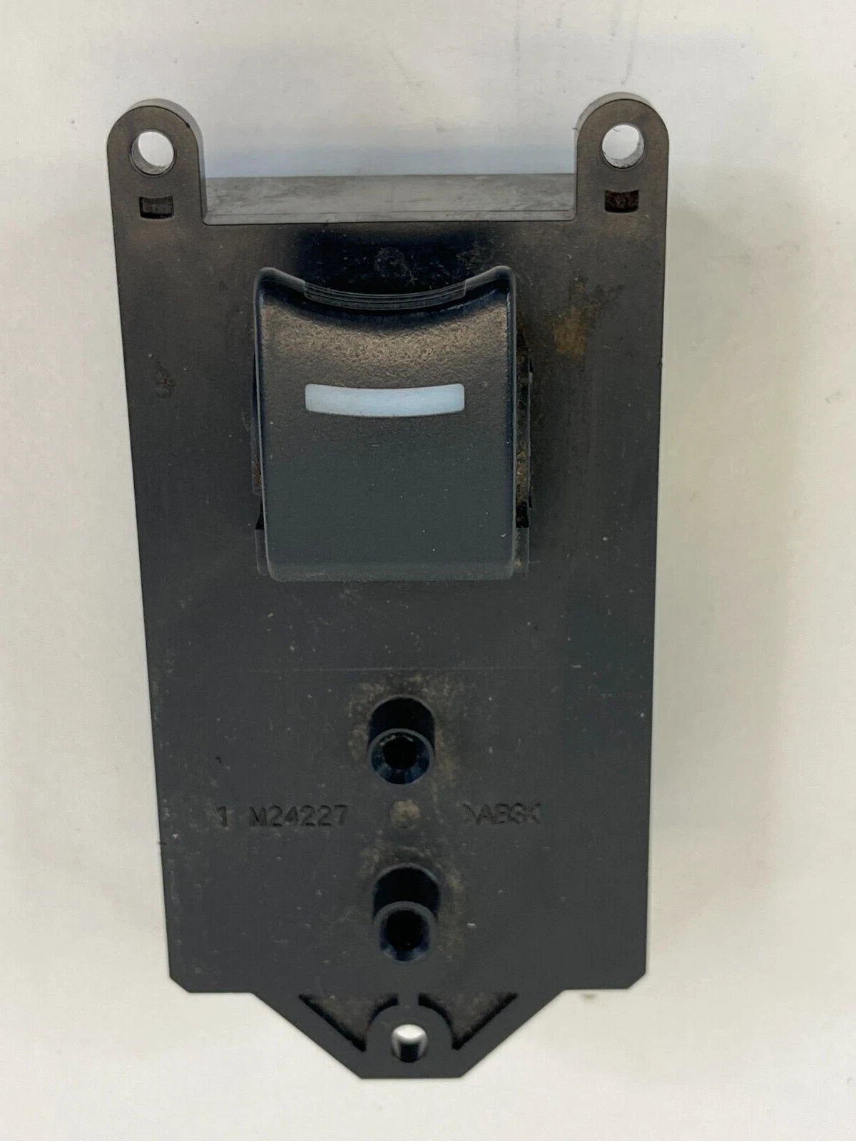 2004-2008 ACURA TL REAR LEFT SIDE POWER WINDOW CONTROL SWITCH BUTTON M24227 OEM