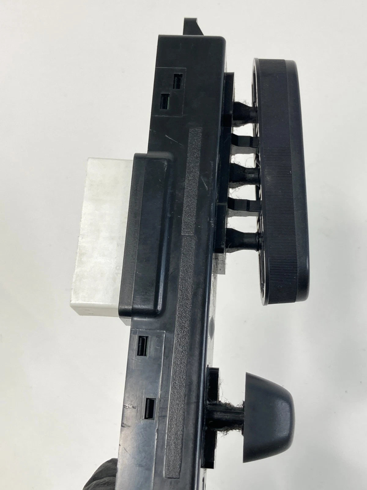 2013-2017 HYUNDAI SANTA FE FRONT LEFT POWER SEAT ADJUSTMENT CONTROL SWITCH OEM