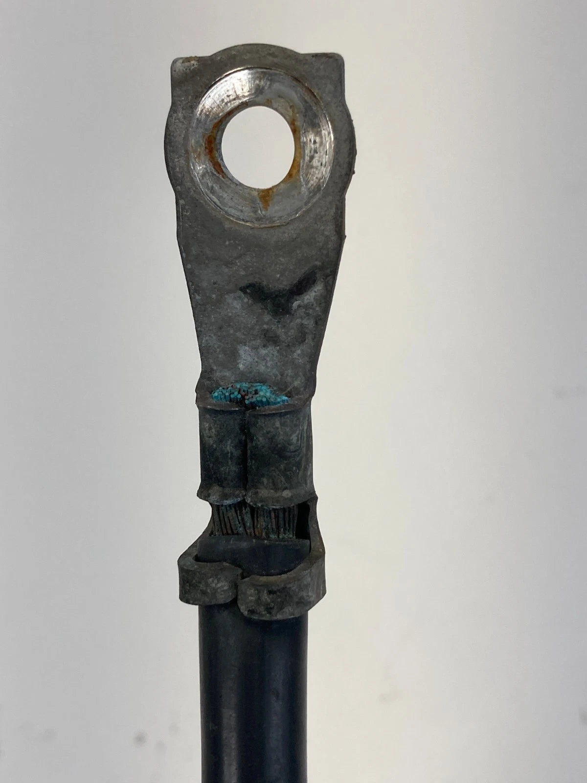 2011-2018 Volvo S60 Negative Battery Cable Ground Wiring Terminal 30659268 OEM