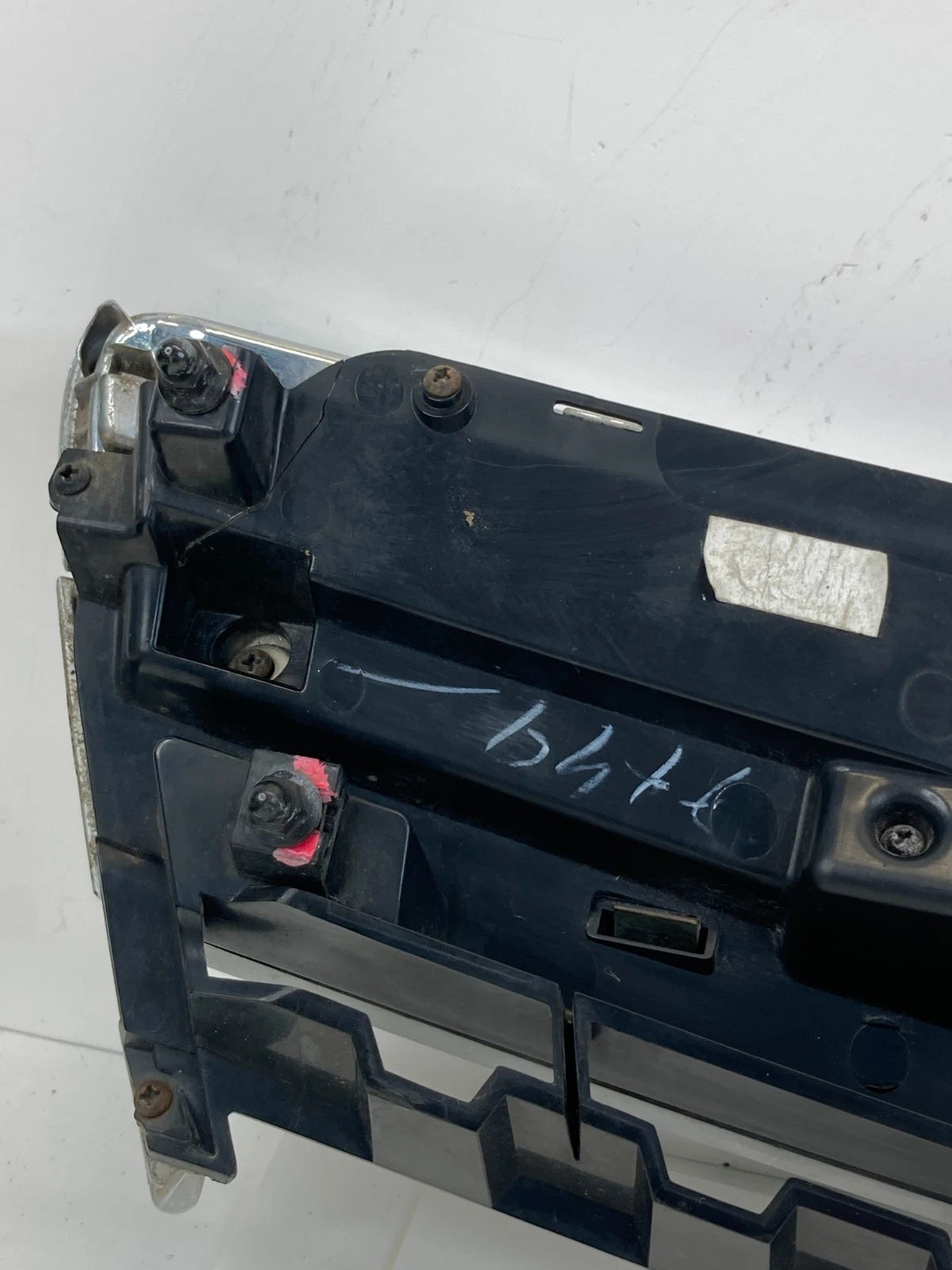 2012-2015 CHEVY CAPTIVA SPORT FRONT UPPER GRILL GRILLE SILVER CHROME 25911312