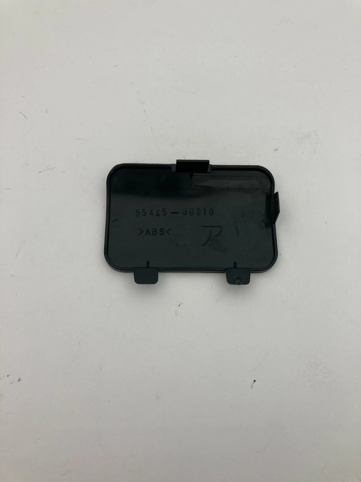 98 99 00 01 02 03 04 05 LEXUS GS300 GLOVE BOX PLATE LID TRIM COVER 55445-30210