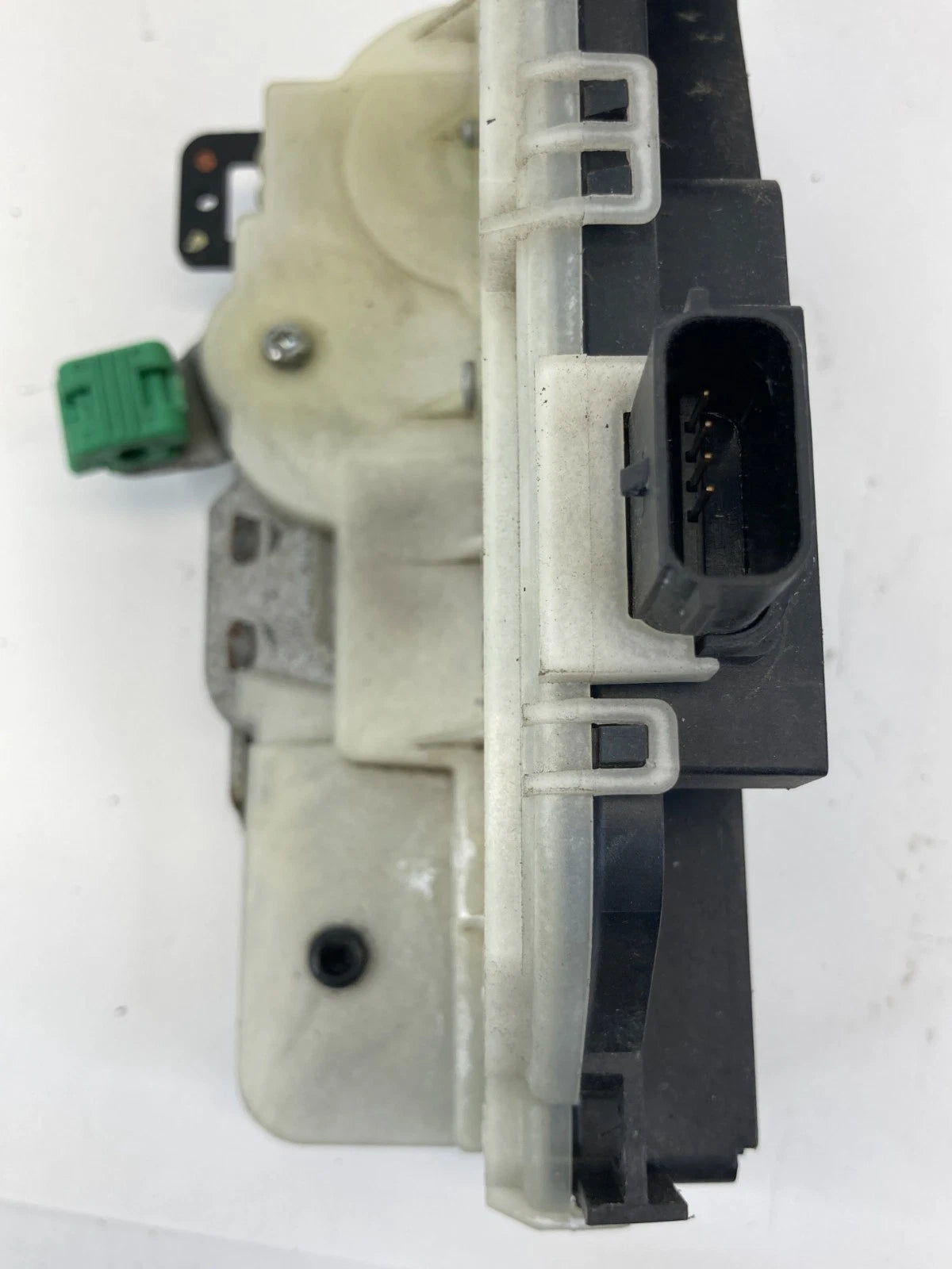 2010-2019 FORD TAURUS REAR LEFT SIDE DOOR LOCK LATCH ACTUATOR DA5A-5426413-BA